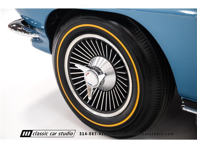 Chevrolet-Corvette-1966-Convertible-19