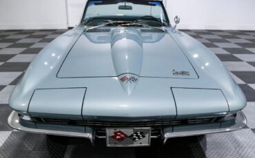 Chevrolet-Corvette-1966-Convertible-2