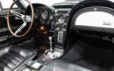 Chevrolet-Corvette-1966-Convertible-22