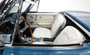 Chevrolet-Corvette-1966-Convertible-24