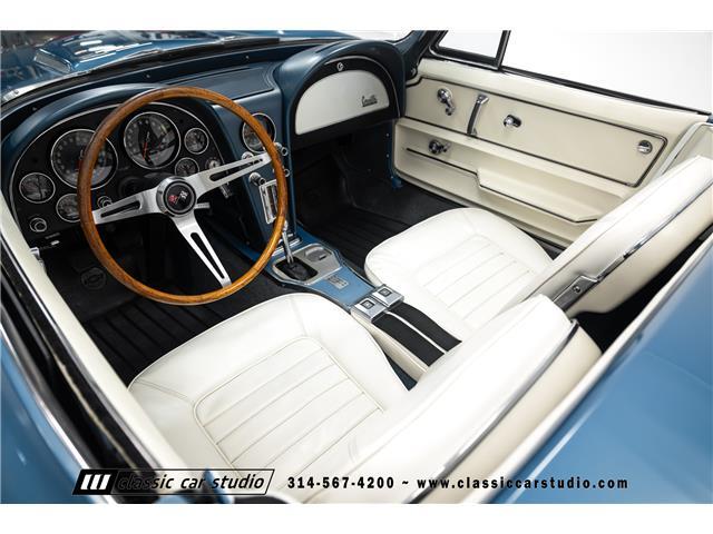Chevrolet-Corvette-1966-Convertible-27