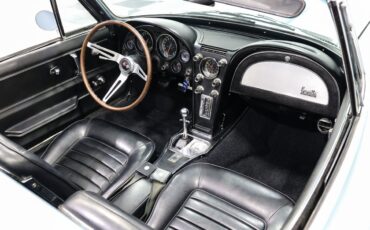 Chevrolet-Corvette-1966-Convertible-27