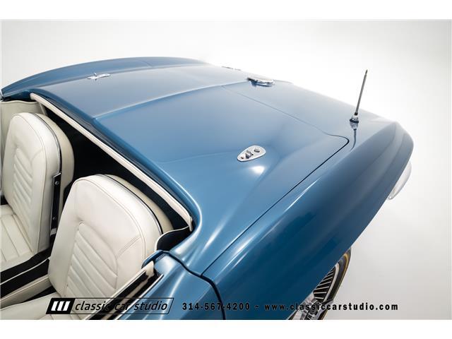 Chevrolet-Corvette-1966-Convertible-28