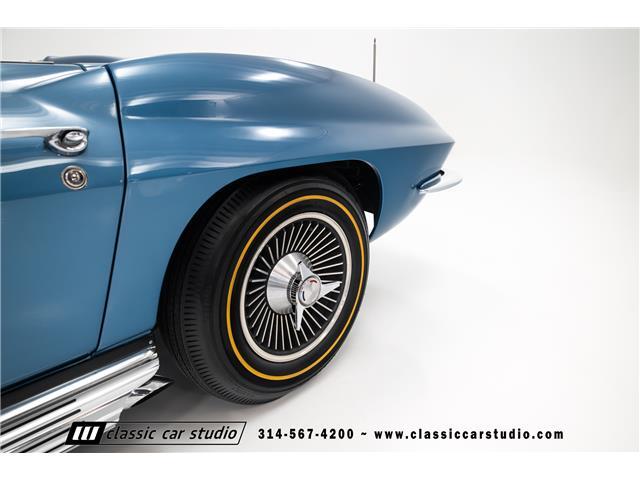 Chevrolet-Corvette-1966-Convertible-29