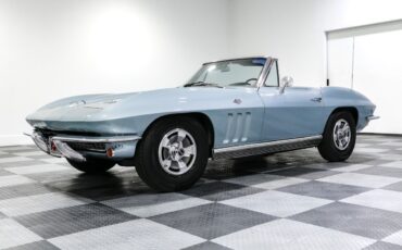 Chevrolet-Corvette-1966-Convertible-3