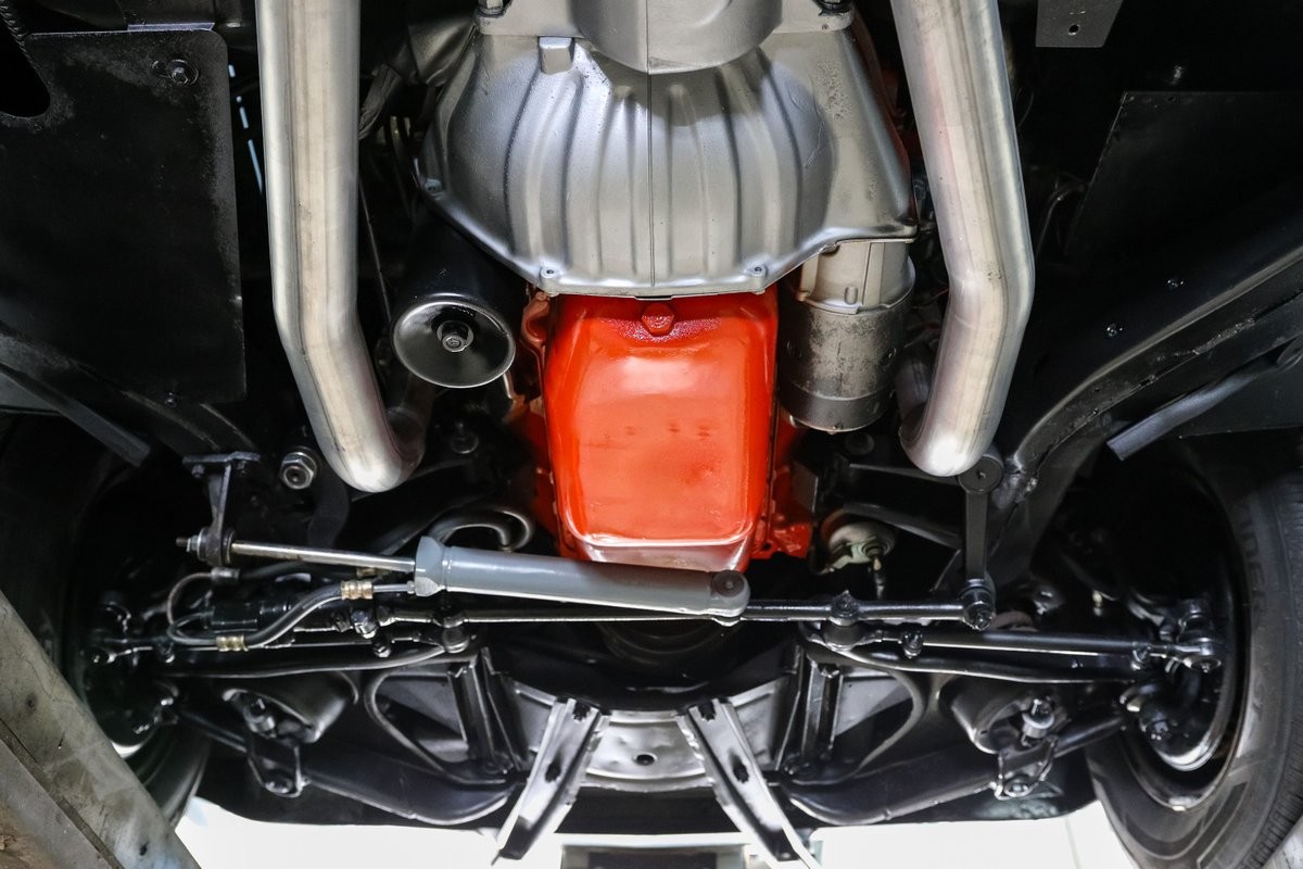 Chevrolet-Corvette-1966-Convertible-31