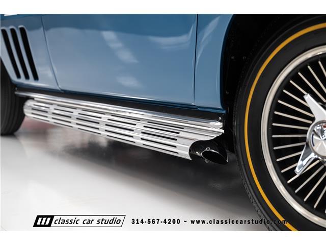 Chevrolet-Corvette-1966-Convertible-32