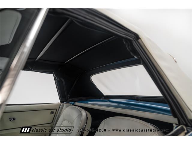 Chevrolet-Corvette-1966-Convertible-5