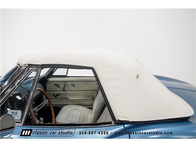 Chevrolet-Corvette-1966-Convertible-6
