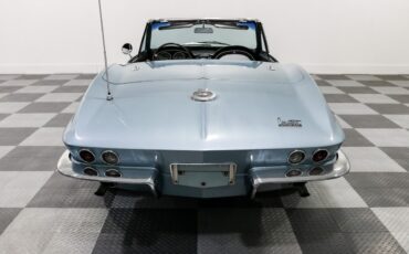 Chevrolet-Corvette-1966-Convertible-8
