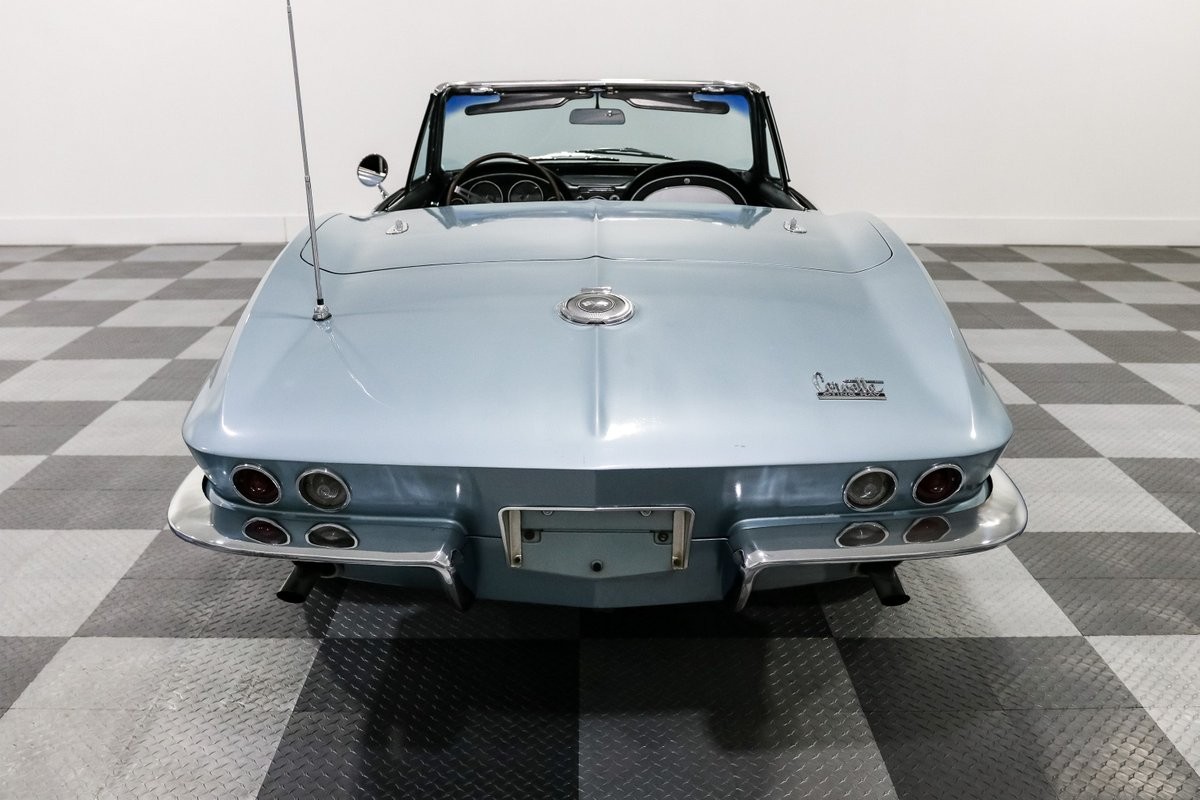 Chevrolet-Corvette-1966-Convertible-8