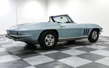 Chevrolet-Corvette-1966-Convertible-9