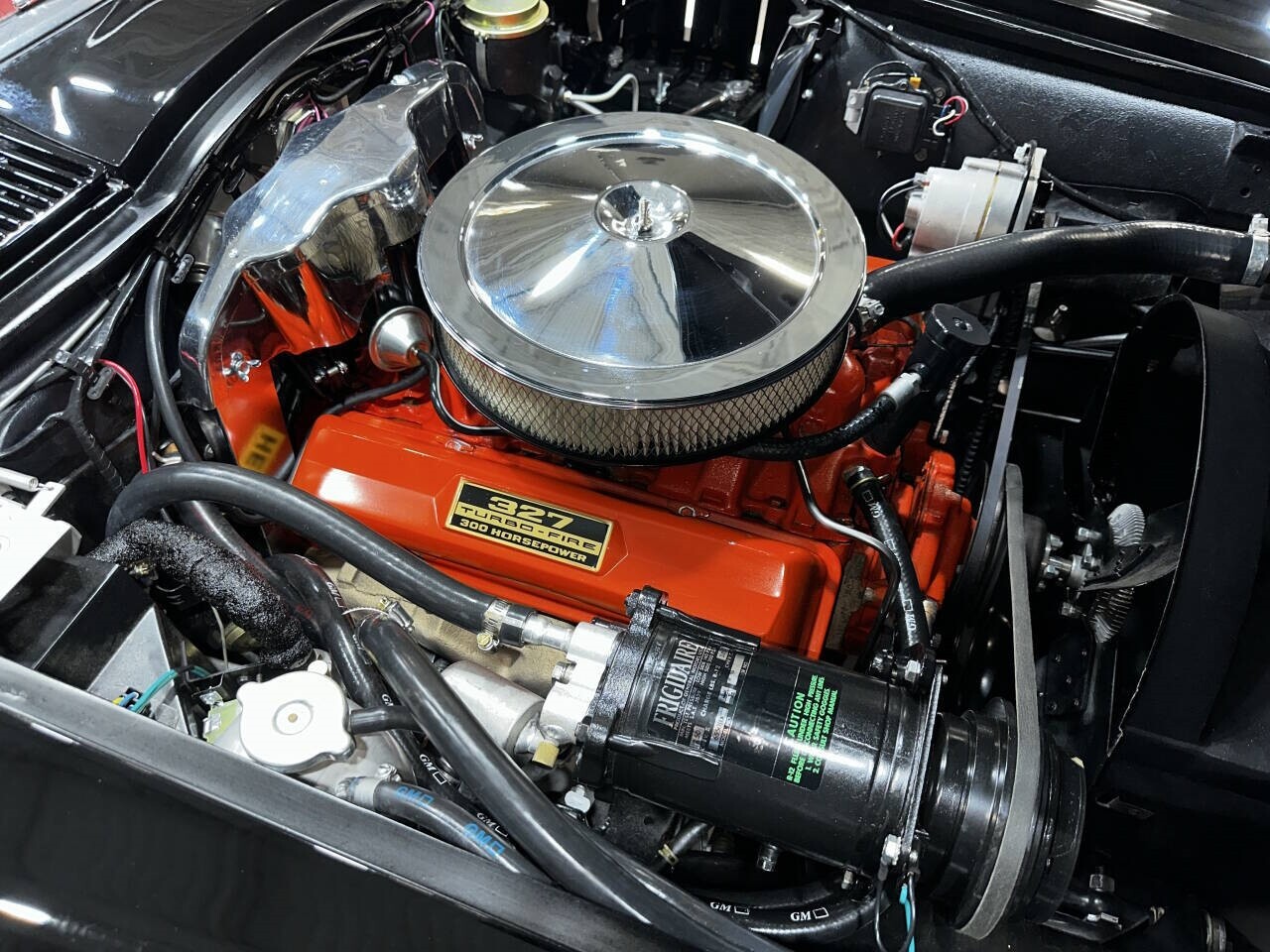 Chevrolet-Corvette-1966-Coupe-1
