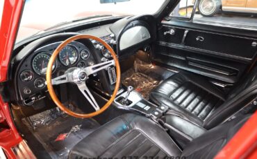 Chevrolet-Corvette-1966-Coupe-1