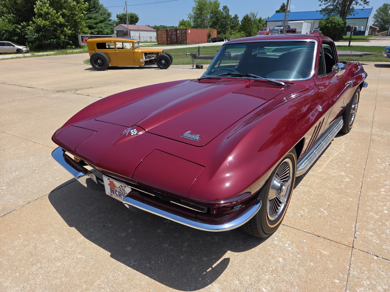 Chevrolet-Corvette-1966-Coupe-1