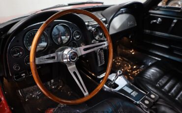 Chevrolet-Corvette-1966-Coupe-10