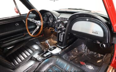Chevrolet-Corvette-1966-Coupe-11