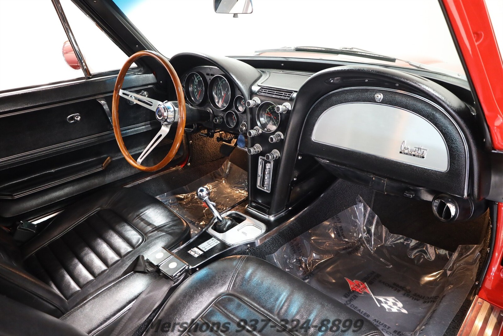 Chevrolet-Corvette-1966-Coupe-11