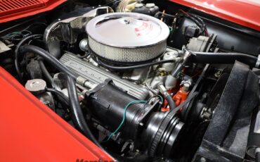 Chevrolet-Corvette-1966-Coupe-13