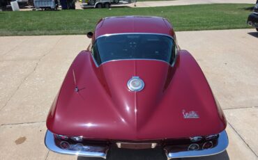 Chevrolet-Corvette-1966-Coupe-13