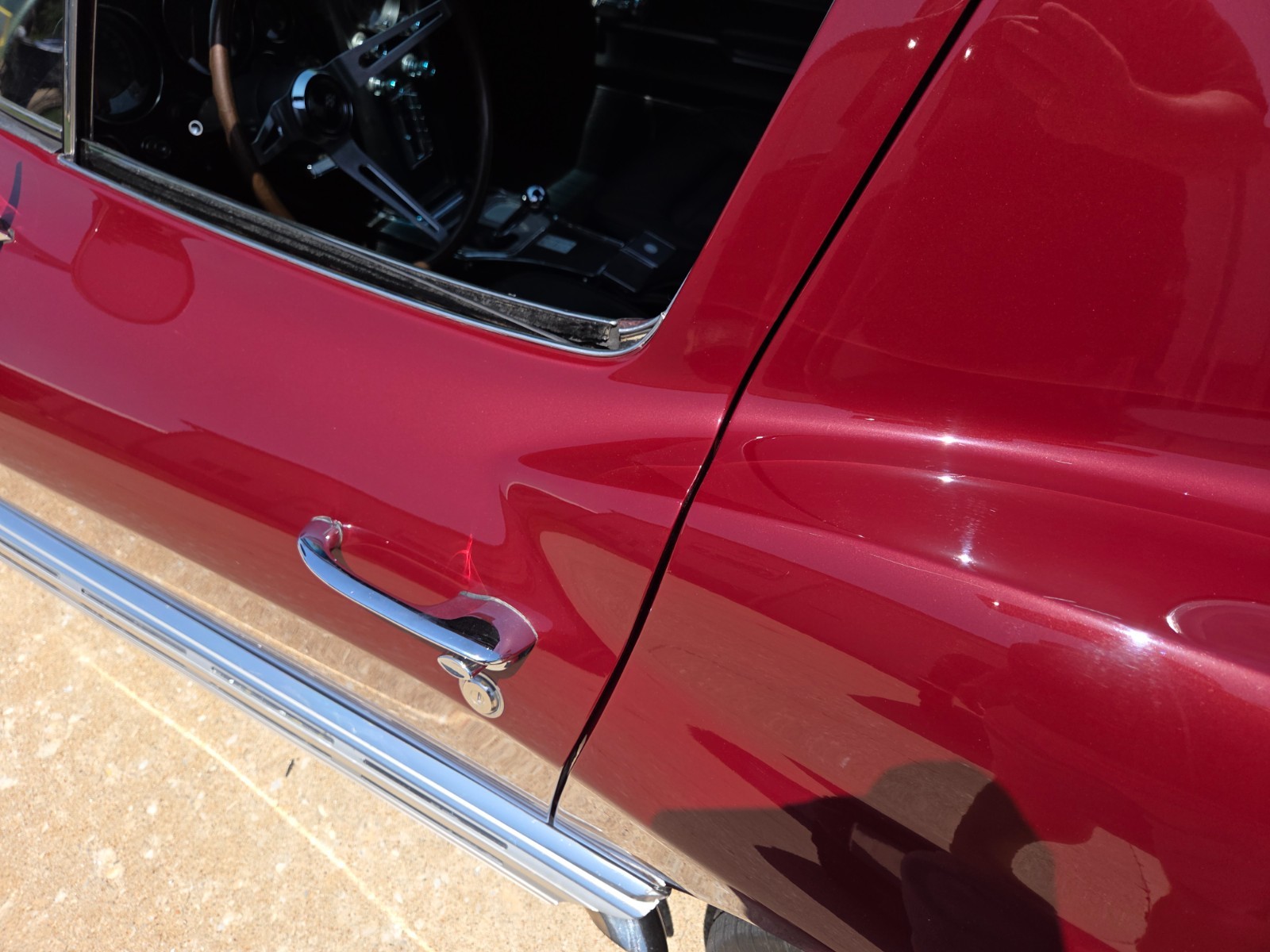 Chevrolet-Corvette-1966-Coupe-17