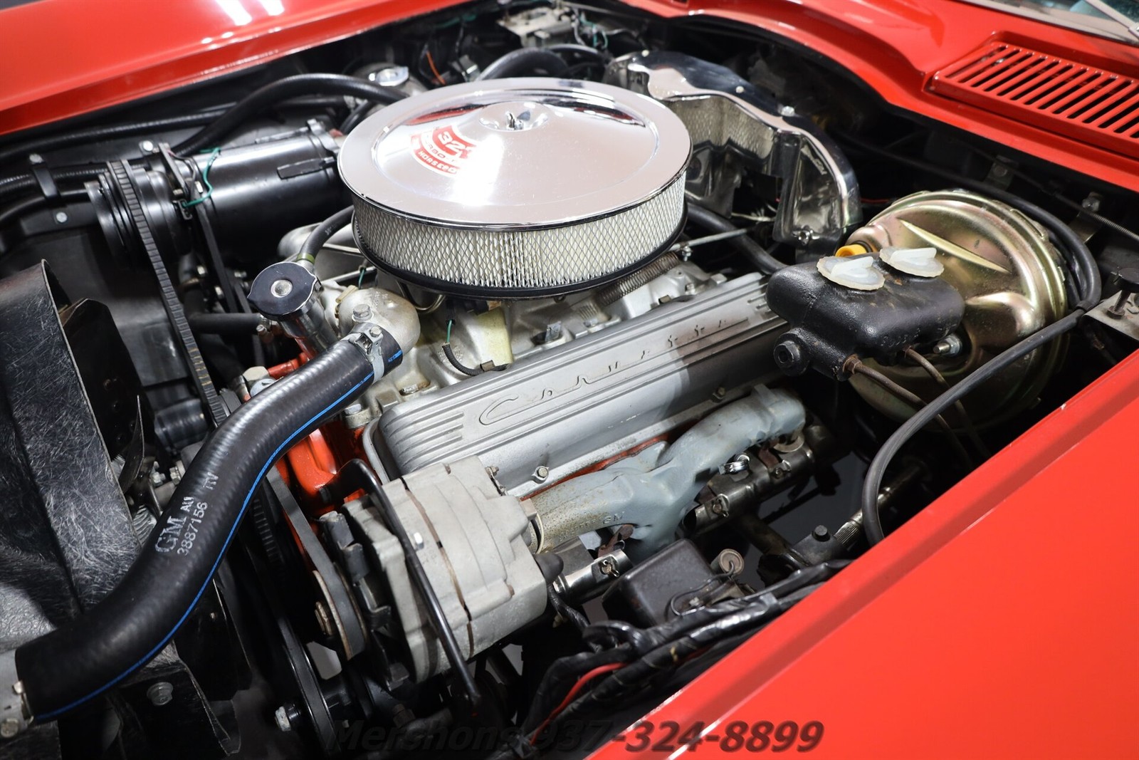 Chevrolet-Corvette-1966-Coupe-2