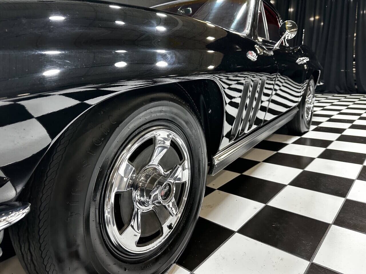 Chevrolet-Corvette-1966-Coupe-20