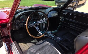 Chevrolet-Corvette-1966-Coupe-21