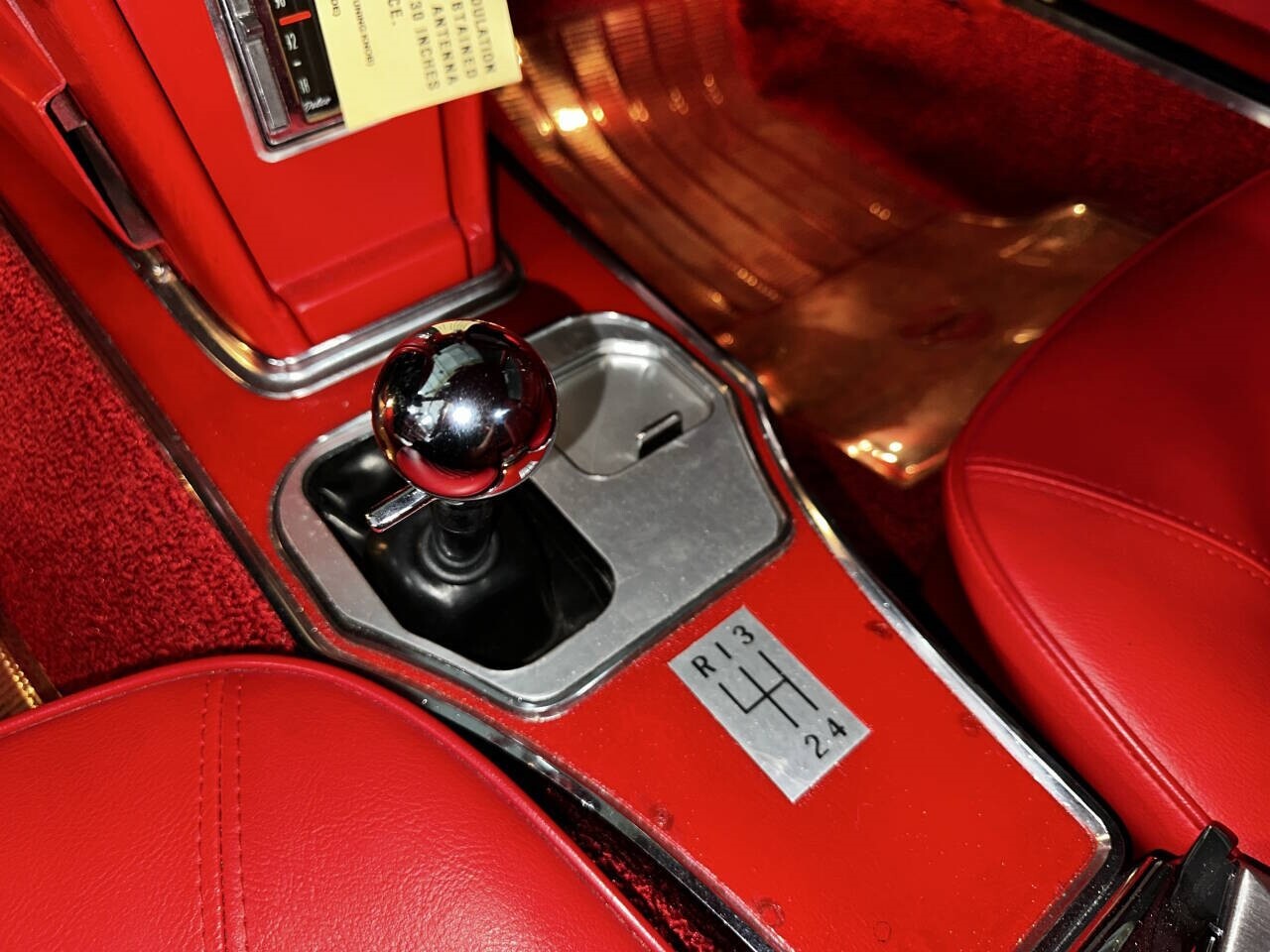Chevrolet-Corvette-1966-Coupe-33
