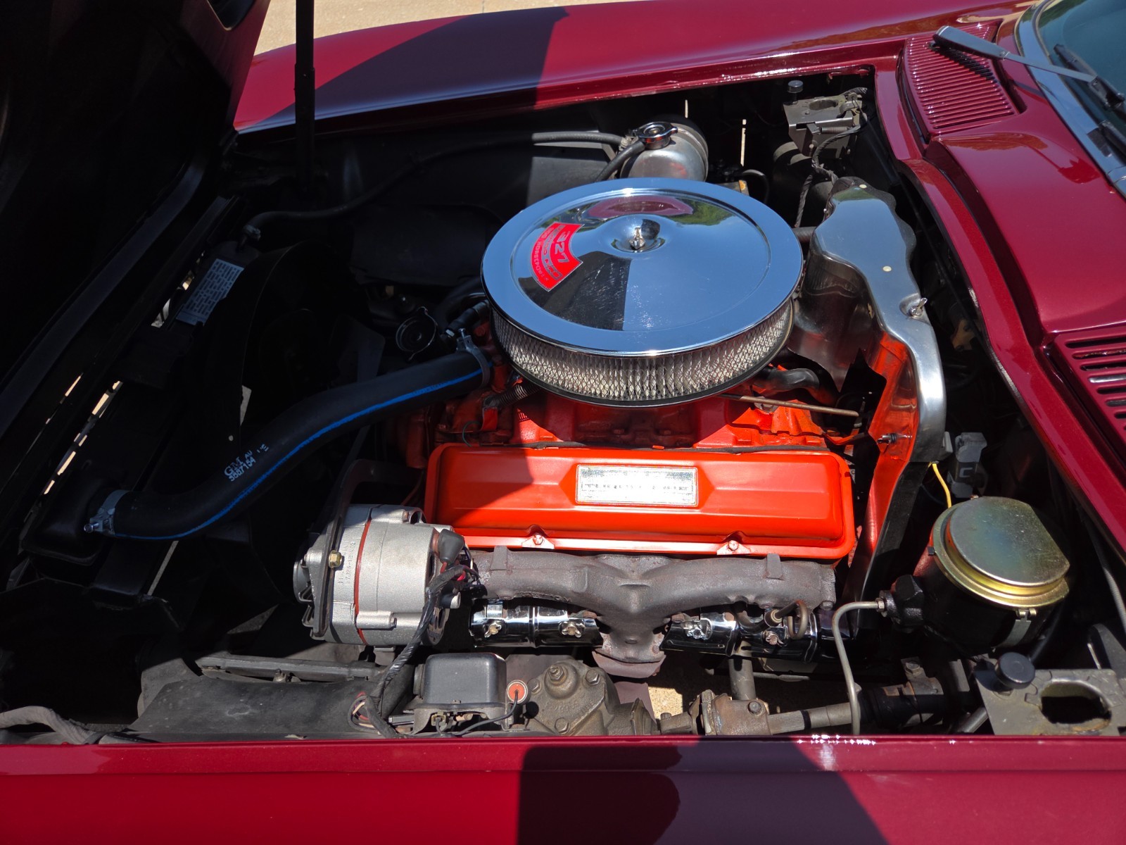 Chevrolet-Corvette-1966-Coupe-39