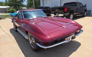 Chevrolet-Corvette-1966-Coupe-5