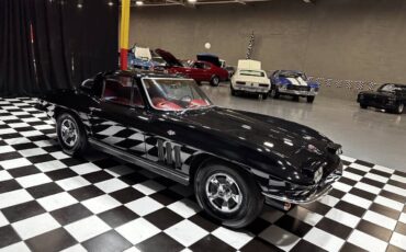 Chevrolet-Corvette-1966-Coupe-6