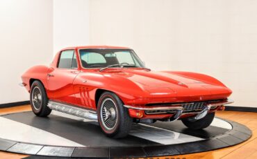 Chevrolet-Corvette-1966-Coupe-6