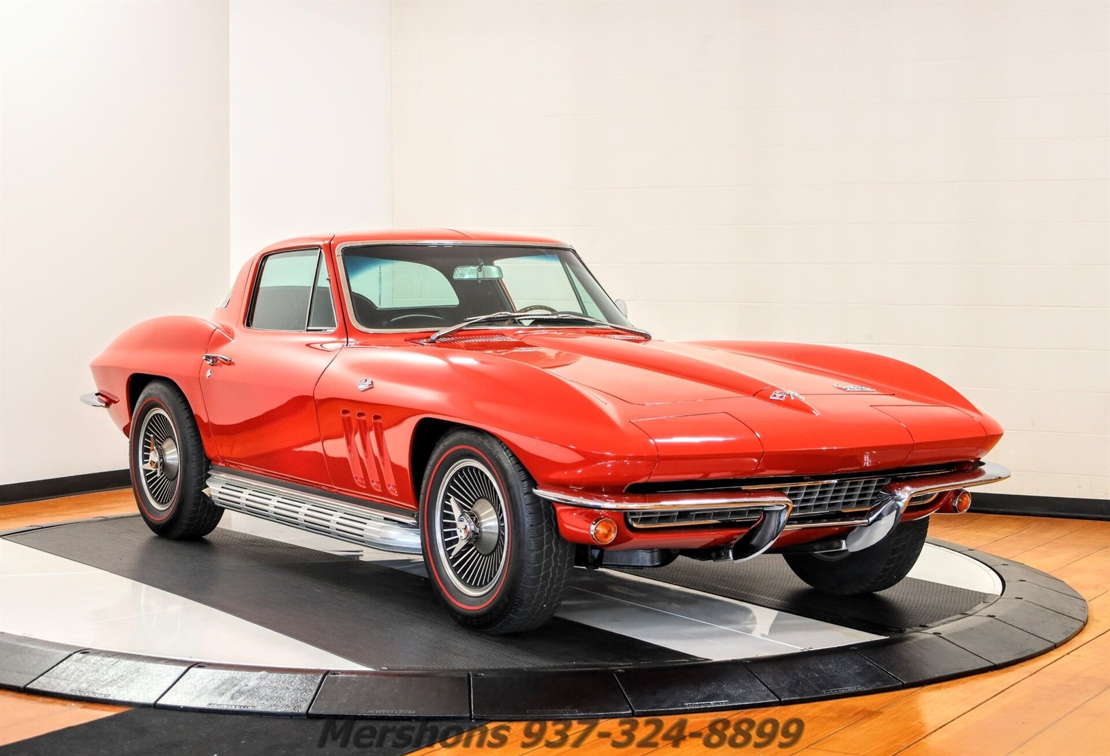 Chevrolet-Corvette-1966-Coupe-6