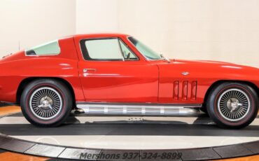 Chevrolet-Corvette-1966-Coupe-7