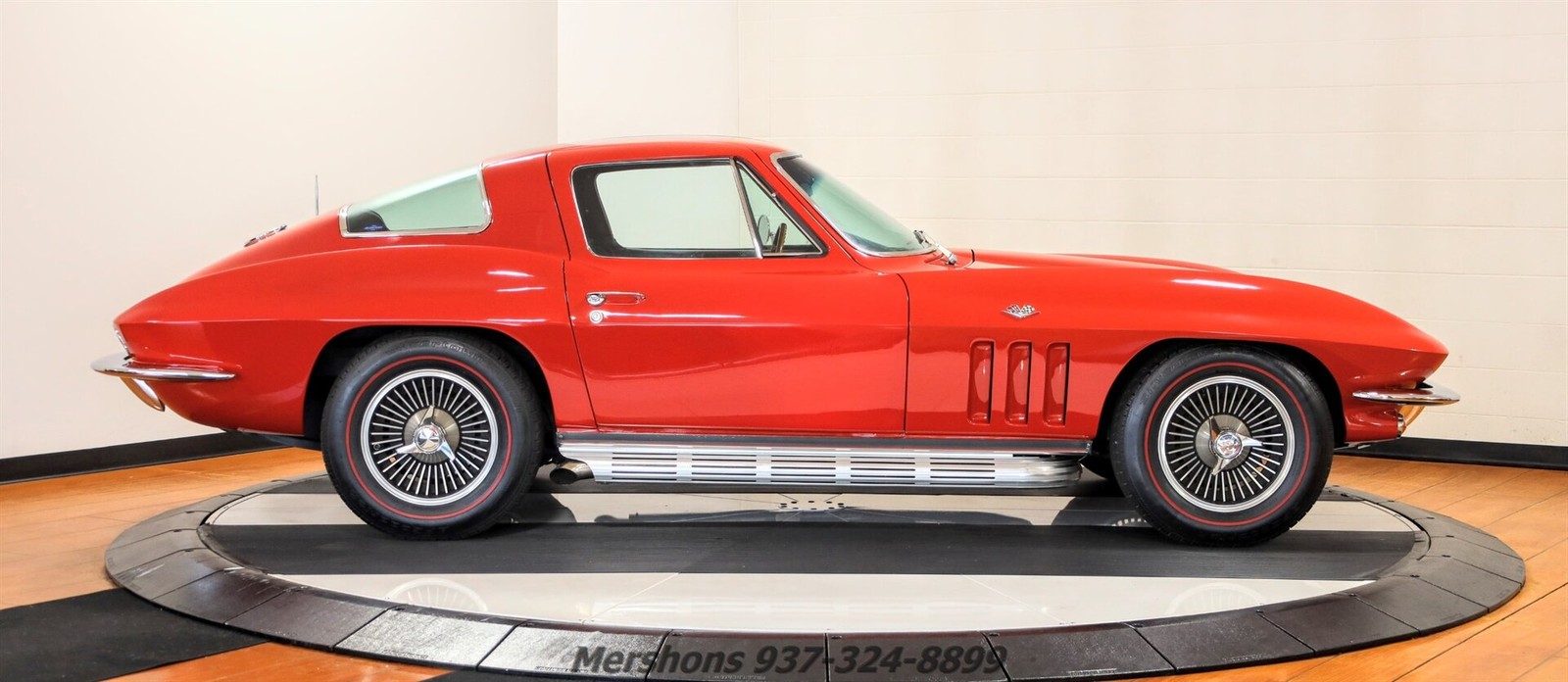 Chevrolet-Corvette-1966-Coupe-7