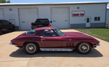 Chevrolet-Corvette-1966-Coupe-8
