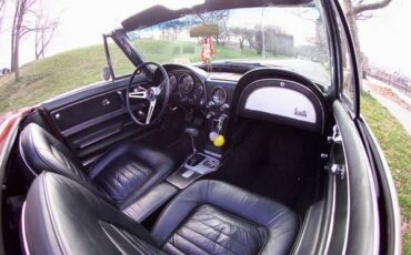 Chevrolet-Corvette-1966-Maroon-Black-14