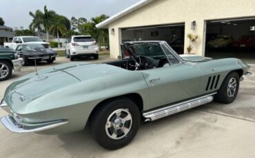 Chevrolet-Corvette-1966-Mosport-Green-Black-13