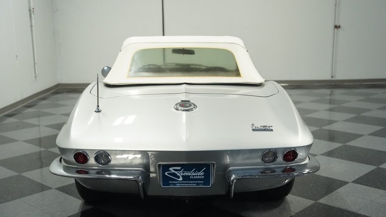 Chevrolet-Corvette-1966-Silver-Pearl-Black-17