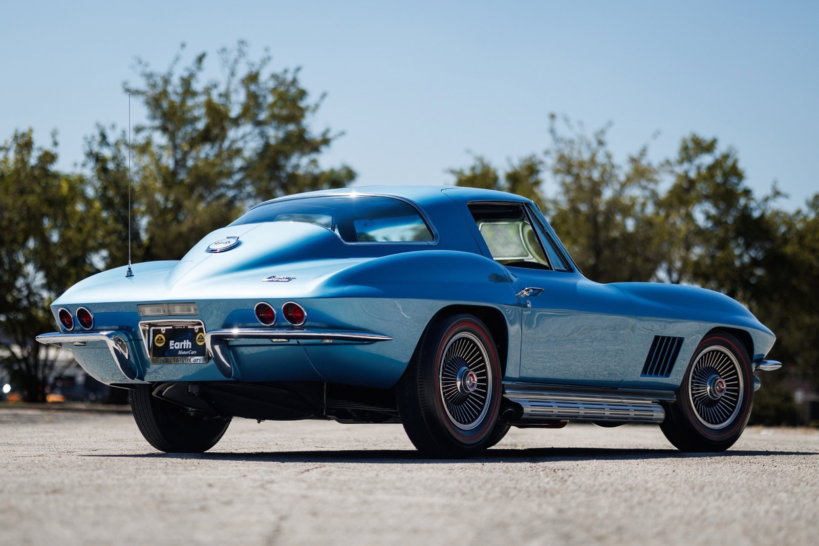 Chevrolet-Corvette-1967-2D-Coupe-11