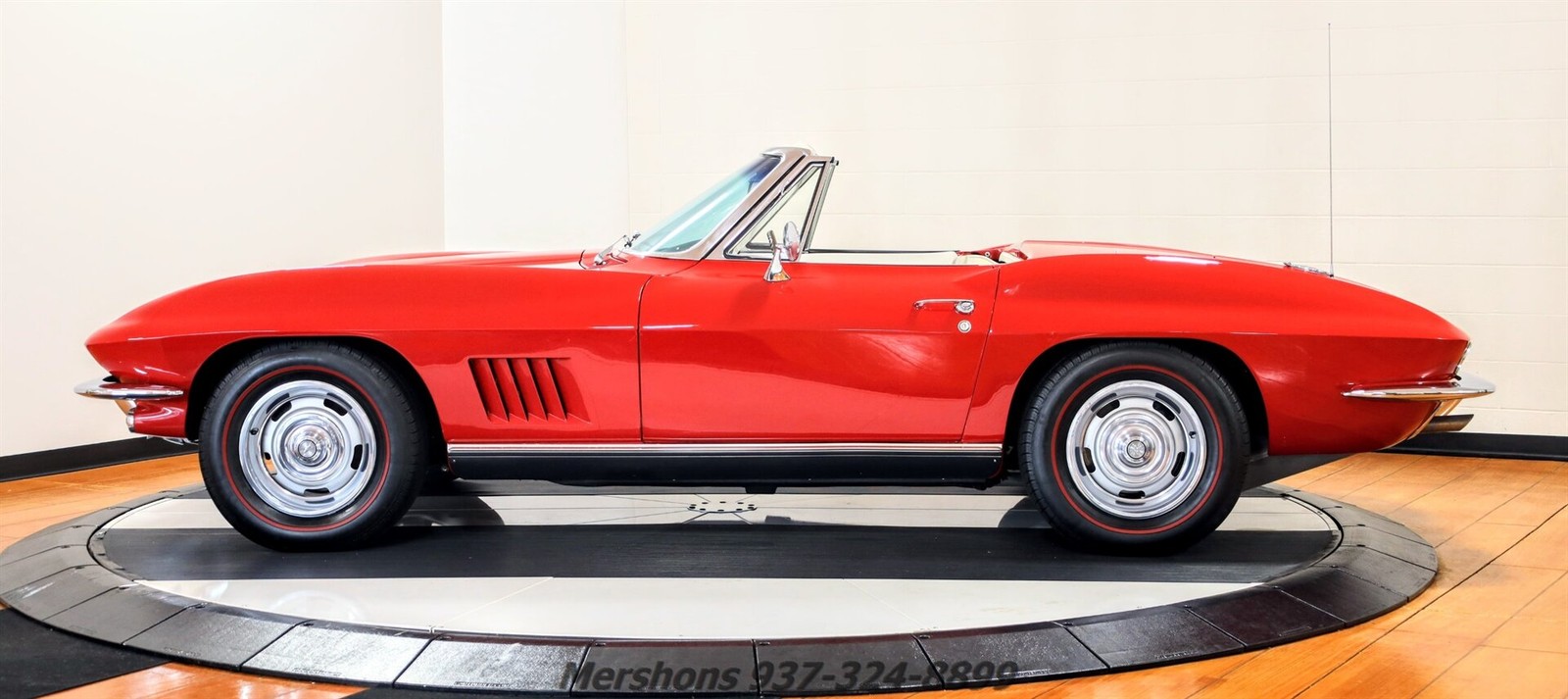 Chevrolet-Corvette-1967-Convertible-5