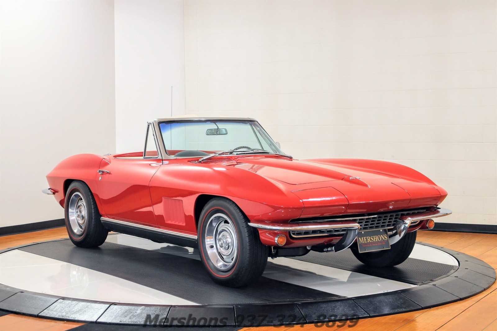 Chevrolet-Corvette-1967-Convertible-6