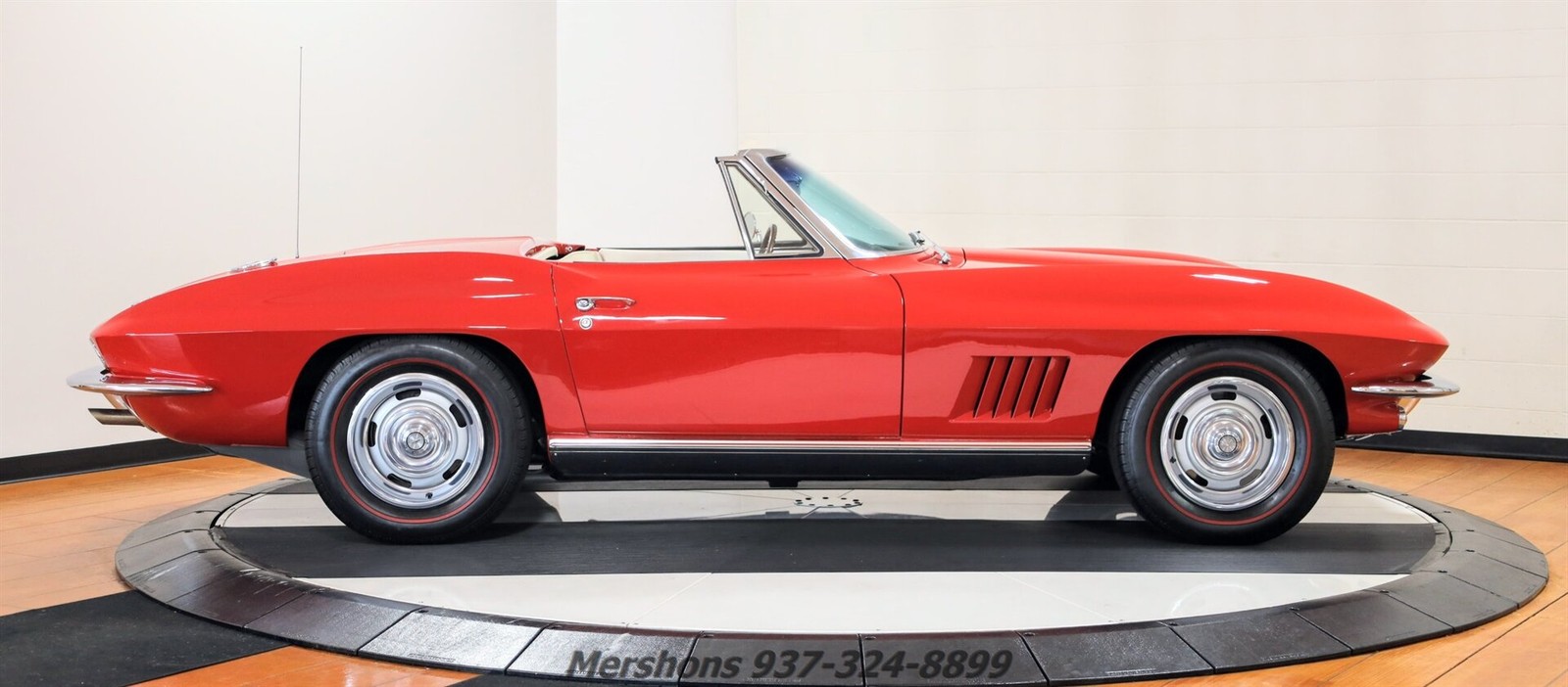 Chevrolet-Corvette-1967-Convertible-7