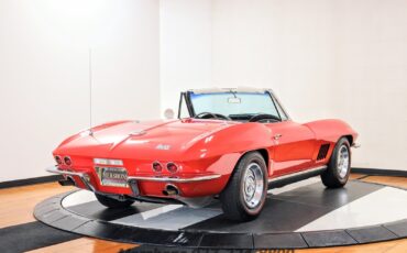Chevrolet-Corvette-1967-Convertible-8