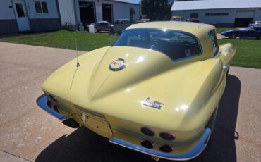 Chevrolet-Corvette-1967-Coupe-11