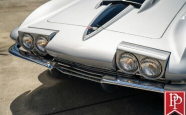 Chevrolet-Corvette-1967-Coupe-2