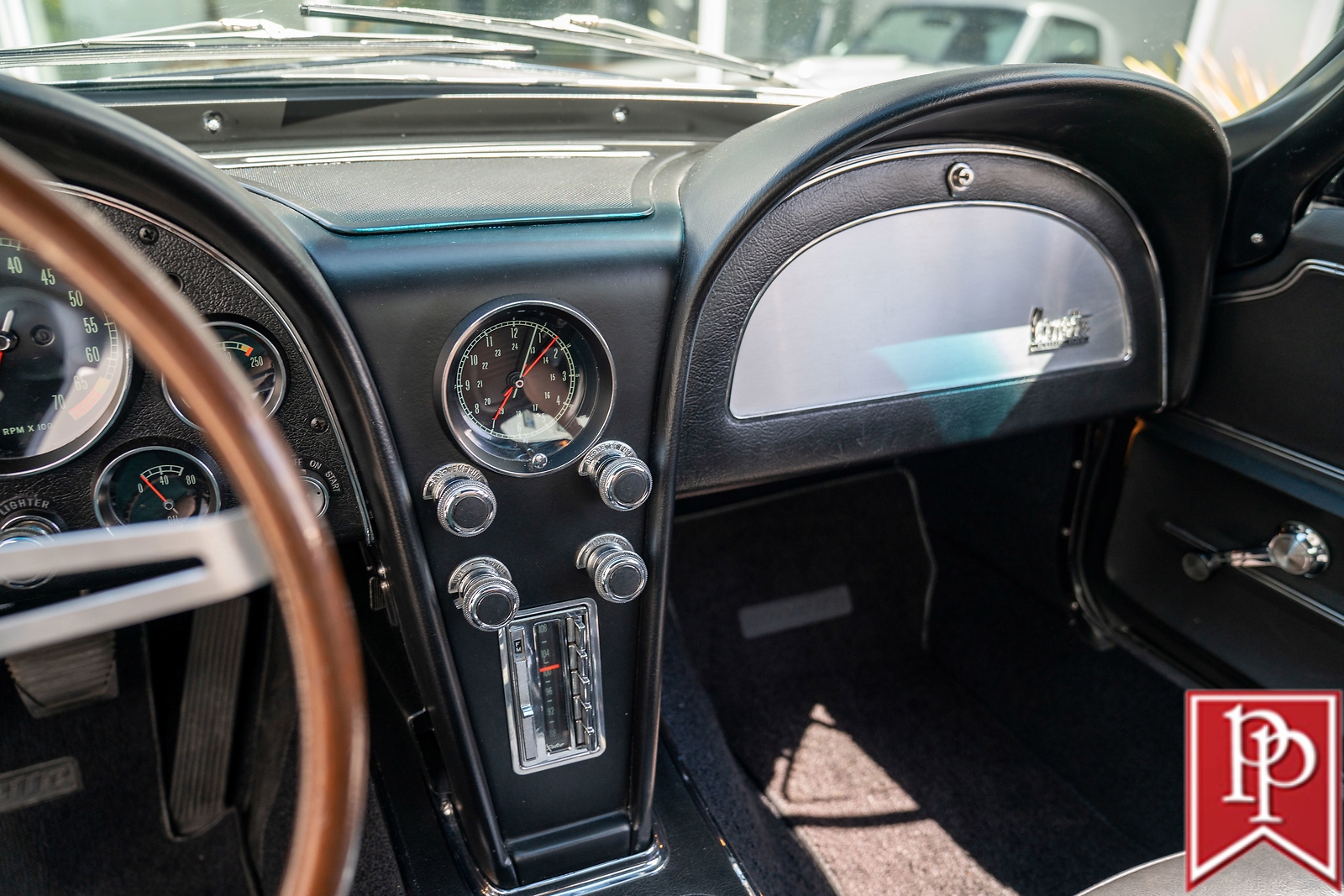 Chevrolet-Corvette-1967-Coupe-22