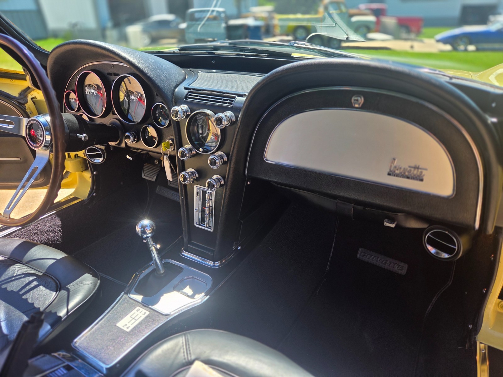 Chevrolet-Corvette-1967-Coupe-22