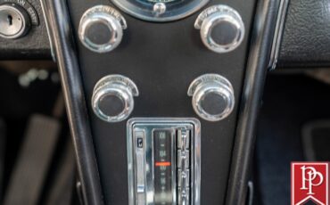 Chevrolet-Corvette-1967-Coupe-24